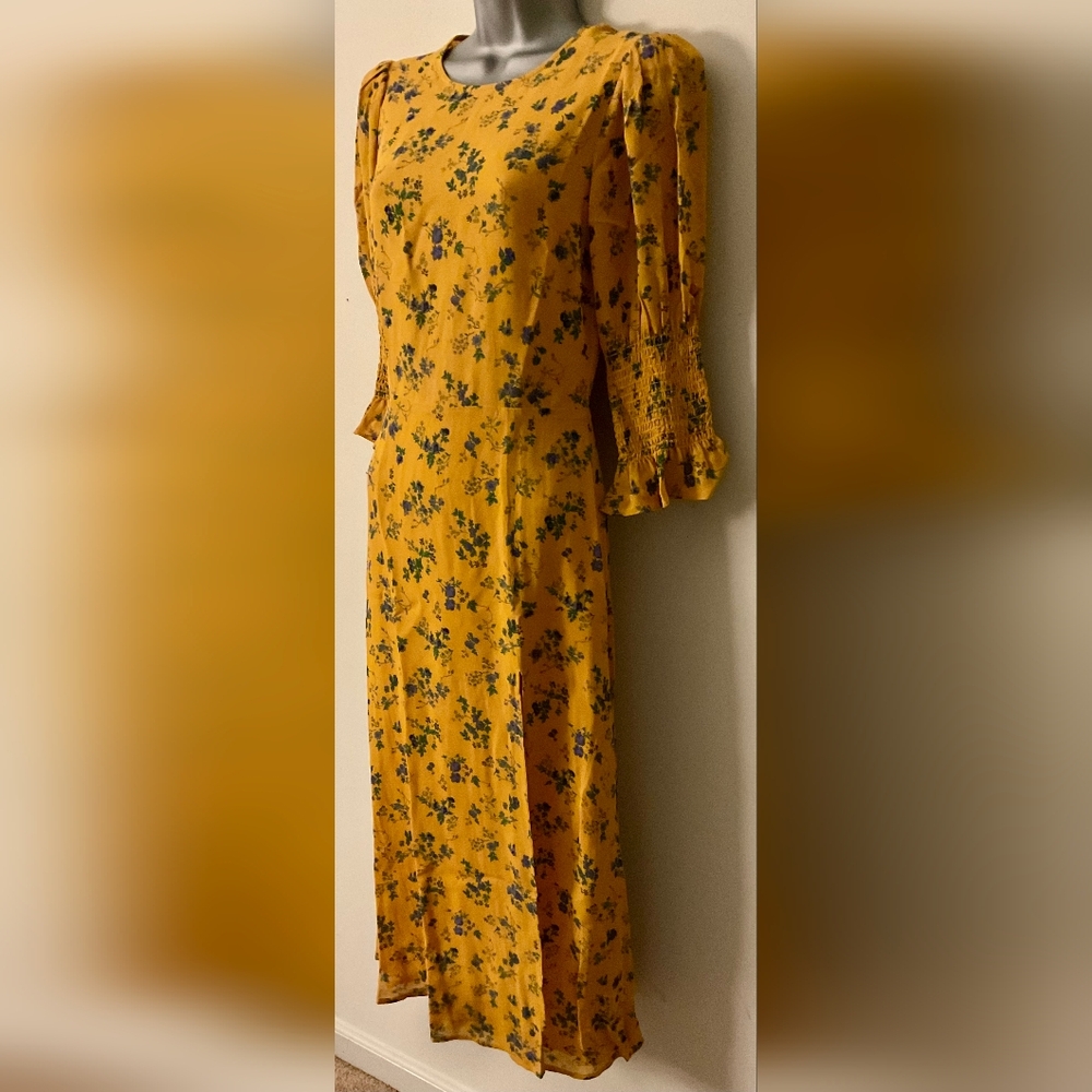 Reformation Very Beautiful Maxi Dress With Pretty Floral Print. - Picture 8 of 12